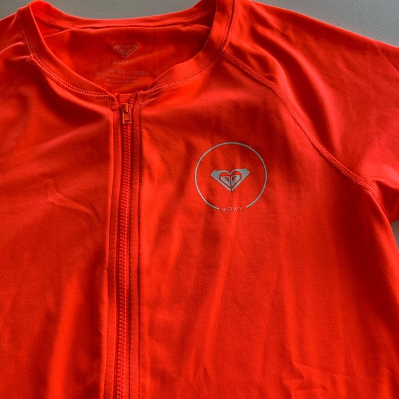 🏄‍♀️ Roxy CORAL Long Sleeve Zipper Rash Guard🏄‍♀️ - Picture 4 of 5